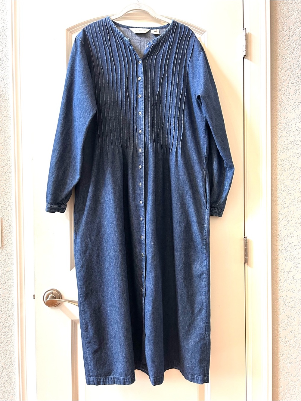 VTG Denim Pintucked Maxi Full Button Down Jumper Dress. Pockets. Cottagecore. 14